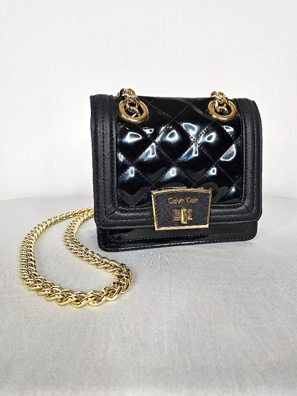 Calvin Klein | Quilted Patent Chain Crossbody Bag | Black Gold